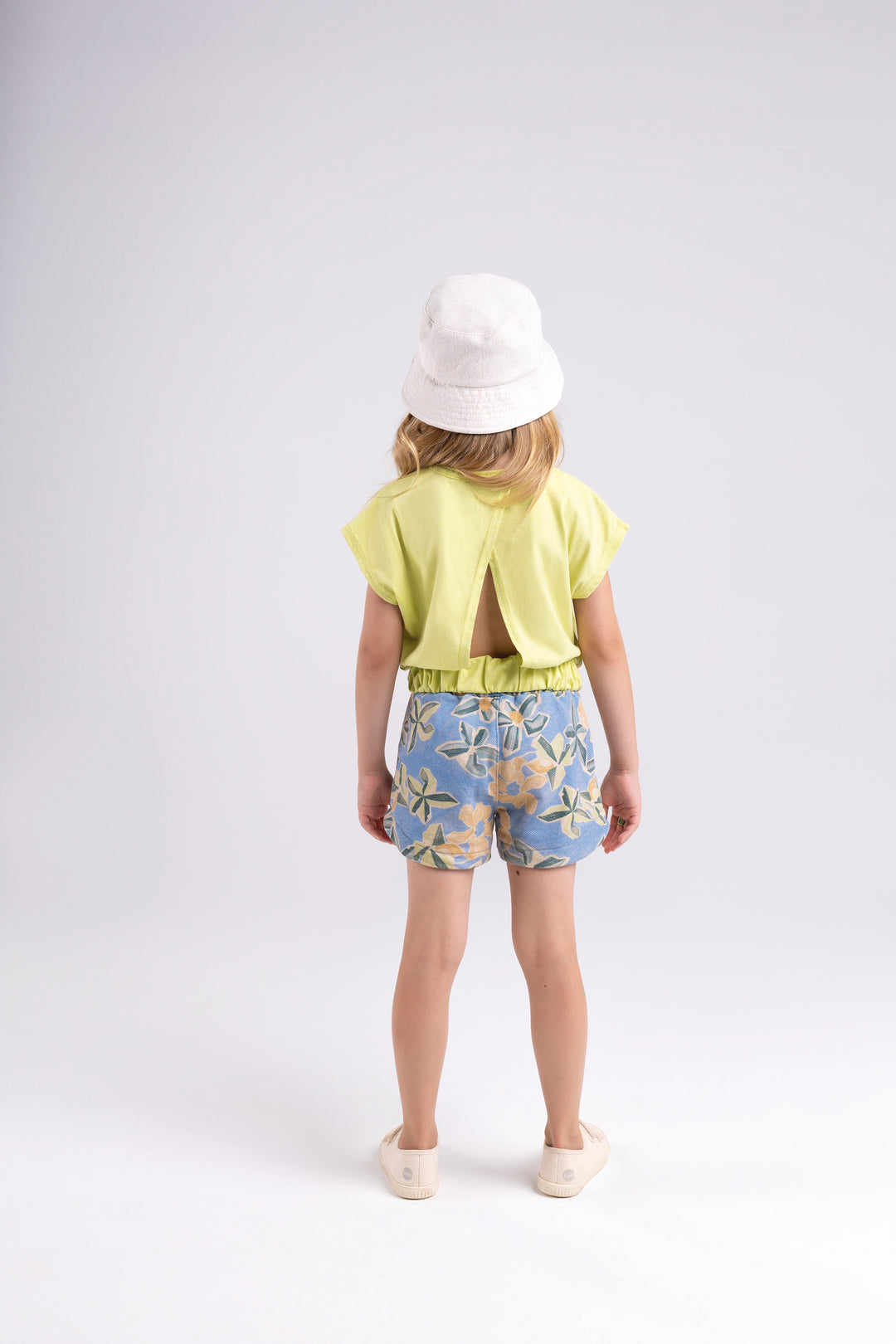 BUGBEE NIÑA CONJ. DE SHORT LIME CREAM