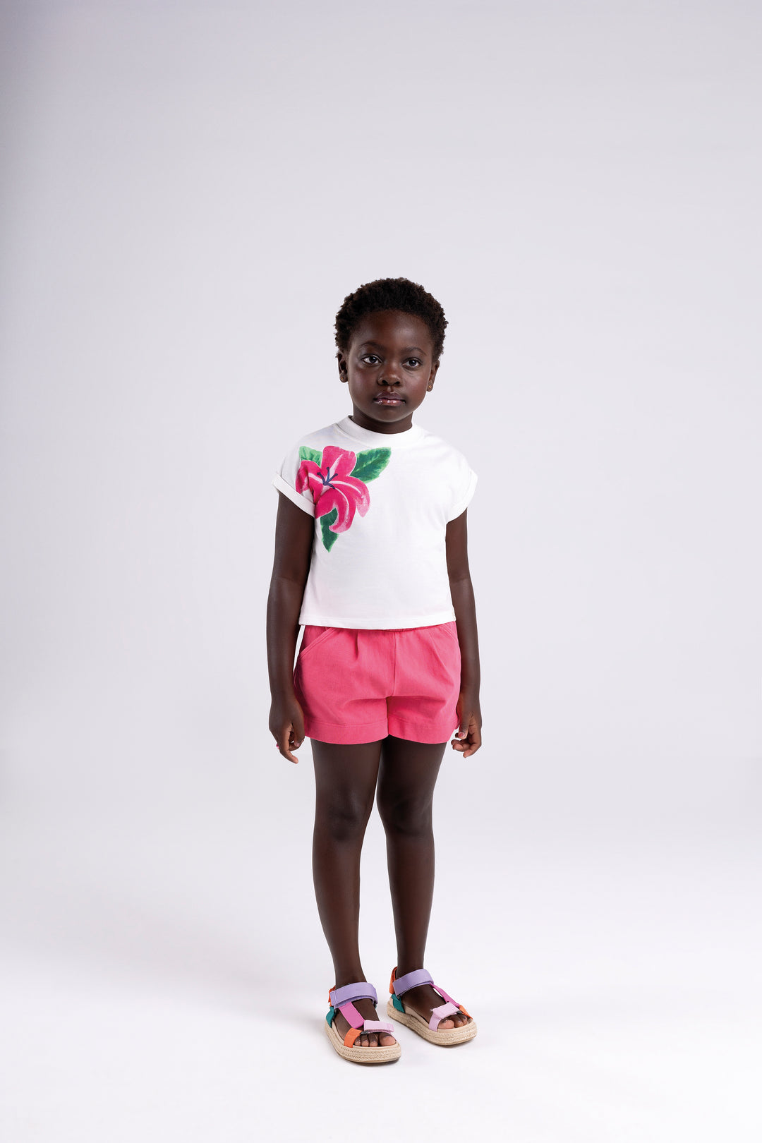 BUGBEE NIÑA CONJ. DE SHORT BLANCO/ROSADO