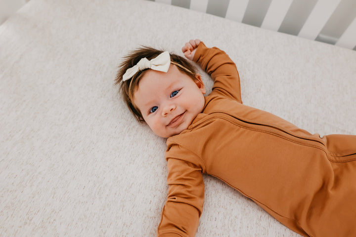 COPPER PEARL BEBE NIÑA PIJAMA PECAN ZIP-UP